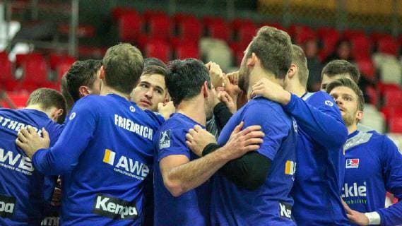 Die Spieler von HBW Balingen-Weilstetten schwoeren sich vor dem Spiel ein beim Spiel VFL Eintracht Hagen vs. HBW Balingen-Weilstetten, Handball, 2. Bundesliga, 14.12.2018 VFL Eintracht Hagen vs. HBW Balingen-Weilstetten, Handball, 2. Bundesliga, 14.12.2018 Hagen Copyright: xEIBNER MarioxHommesx EP_MHS