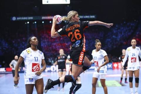 Sport Bilder des Tages Angela Malestein (Pays Bas) HANDBALL : Pays Bas vs France - Demie Finale Euro feminin - 14 12 2018 GwendolineLeGoff Panoramic 
