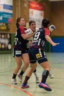 Marie-Christine Beddies (SG H2Ku Herrenberg Kuties 22), Loes Vandewal (TuS Lintfort 99), Lisa Gebhard (SG H2Ku Herrenberg Kuties 19), SG H2Ku Herrenberg Kuties vs. TuS Lintfort, Handball, 2.Bundesliga, Frauen, HBF, Saison 18 19, 16.12.2018, SG H2Ku Herrenberg Kuties vs. TuS Lintfort, Handball, 2.Bundesliga, Frauen, HBF, Saison 18 19, 16.12.2018 Herrenberg Copyright: xEIBNER WolfgangxFrankx EP_WFK