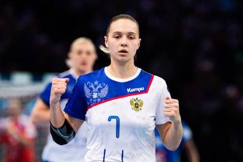Handball, EM Damen, Finale, Russland - Frankreich 181216 Darja Dmitrjeva of Russia celebrates during the EHF European Women?s Handball Championship final match between Russia and France on December 16, 2018 in Paris. Photo: Jon Olav Nesvold BILDBYRAN kod JE 160386 Copyright: JONxOLAVxNESVOLD BB181216JE014