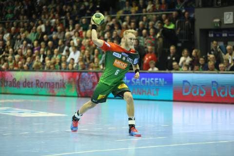 19.12.2018, xcsx, Handball DHB Pokal, SC Magdeburg - Frisch Auf! Goeppingen emspor, v.l. Matthias Musche (SC Magdeburg) beim Strafwurf (DFL DFB REGULATIONS PROHIBIT ANY USE OF PHOTOGRAPHS as IMAGE SEQUENCES and or QUASI-VIDEO) Magdeburg