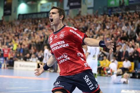 SG Flensburg-Handewitt vs GWD Minden, Handball, 1.Bundesliga, 20.12.18 Jubel nach Sieg Rasmus Lauge Schmidt (SG Flensburg-Handewitt, 25)