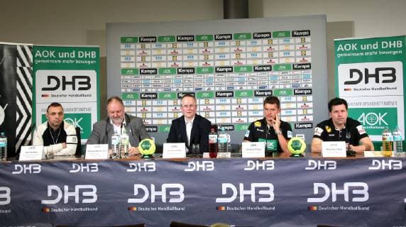 GER, DHB, Handballball WM - PK, 21.12.2018, AOK-Zentrale, Berlin, GER, DHB, Handballball WM - PK, , DHB regulations prohibit any use of photographs as image sequences and or quasi-video im Bild Trainer Christian Prokop, Co-Trainer Alexander Haase, Präsident Andreas Michelmann, Vize-Präsident Bob Hanning