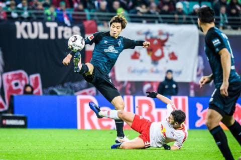22.12.2018, xkvx, Fussball 1.Bundesliga, RB Leipzig - SV Werder Bremen emspor, v.l. Yuya Osako (SV Werder Bremen), Diego Demme (RB Leipzig) (DFL DFB REGULATIONS PROHIBIT ANY USE OF PHOTOGRAPHS as IMAGE SEQUENCES and or QUASI-VIDEO) Leipzig