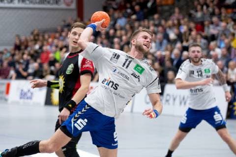 Luebbecke, Deutschland 22.12.2018: 2. Handball Bundesliga - 2018 2019 - TuS-N-Luebbecke vs. EHV Aue (M) Benas Petreikis (Aue) Luebbecke Nordrhein-Westfalen Deutschland Merkur Arena