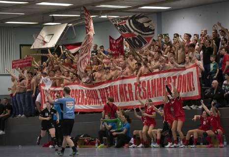 1. FC Köln - Bayer Leverkusen II Handball 3. Liga Europaschule Koeln Deutschland Datum: 22.12.2018 Ultra Support