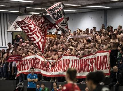 1. FC Köln - Bayer Leverkusen II Handball 3. Liga Europaschule Koeln Deutschland Datum: 22.12.2018 Ultra Support