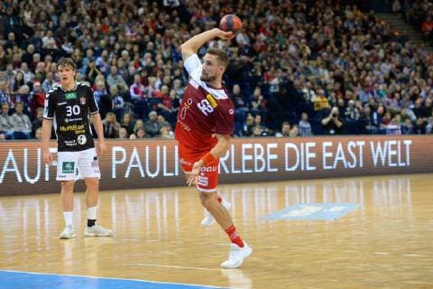 Handball Verein Hamburg vs. TuSEM Essen, Handball, 2.Bundesliga, 23.12.18 Tom Skroblien (Nr. 52, TuSEM Essen) Handball Sport Verein Hamburg vs. TuSEM Essen, Handball, 2.Bundesliga, 23.12.18