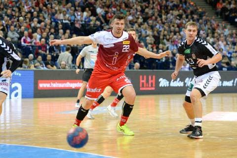 Handball Verein Hamburg vs. TuSEM Essen, Handball, 2.Bundesliga, 23.12.18 Dennis Szczesny (Nr. 22, TuSEM Essen) Handball Sport Verein Hamburg vs. TuSEM Essen, Handball, 2.Bundesliga, 23.12.18