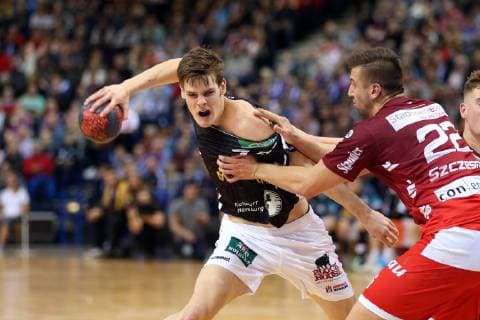 Handball Handball 2.Liga 2018 2019 - Handball Sportverein Hamburg vs. TuSEM Essen Leif Tissier (Hamburg),Dennis Szczesny (Essen), Barclaycard Arena Hamburg