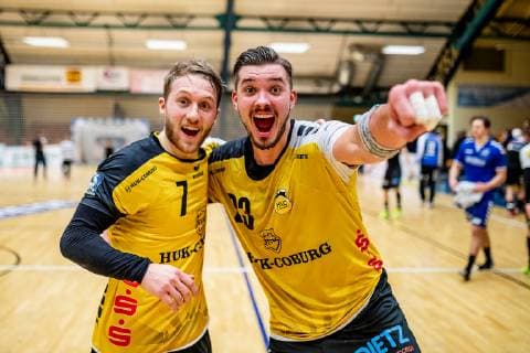 Lukas Wucherpfennig 7 (HSC Coburg) und Marcel Timm 23 (HSC Coburg) waehrend der DKB Handball 2. Bundesliga Begegnung zwischen Dessau-Rosslauer HV 06 und HSC Coburg in der Anhalt Arena am 23. December 2018 in Bauhausstadt Dessau, Sachsen Anhalt (Saxony Anhalt), Deutschland (Germany) HB-2BL Dessau-Rosslauer HV 06 - HSC Coburg Dessau Copyright: xEIBNER HartmutxBoesenerx EP_HBR