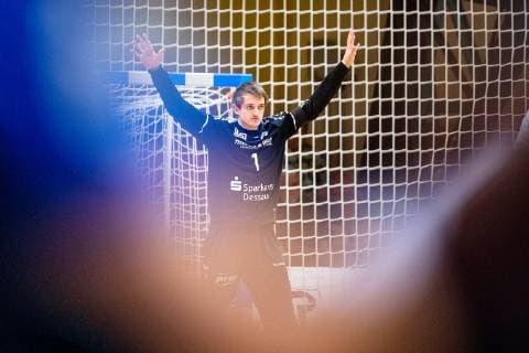 Dominik Plaue 1 (Dessau-Rosslauer HV 06) waehrend der DKB Handball 2. Bundesliga Begegnung zwischen Dessau-Rosslauer HV 06 und HSC Coburg in der Anhalt Arena am 23. December 2018 in Bauhausstadt Dessau, Sachsen Anhalt (Saxony Anhalt), Deutschland (Germany) HB-2BL Dessau-Rosslauer HV 06 - HSC Coburg Dessau Copyright: xEIBNER HartmutxBoesenerx EP_HBR