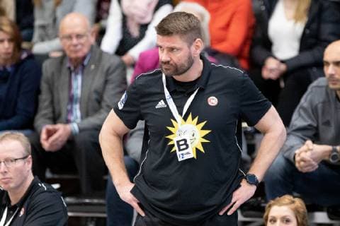 Luebbecke, Deutschland 26.12.2018: 2. Handball Bundesliga - 2018 2019 - TuS-N-Luebbecke vs. TSV Bayer Dormagen Trainer Aaron Ziercke (Luebbecke) Luebbecke Nordrhein-Westfalen Deutschland Merkur Arena