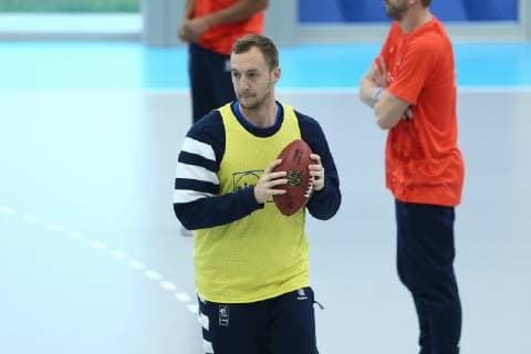 Valentin Porte (France) HANDBALL : Equipe de France - Entrainement + Equipe de France - 27 12 2018 KevinDomas Panoramic 