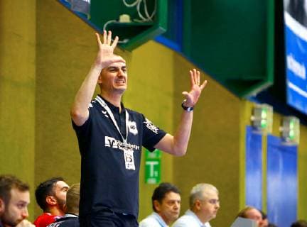 Trainer Emir Kurtagic (Hüttenberg) Handball 2.Liga 2018 19 EHV Aue - TV Hüttenberg am 27.12.2018 EHV Aue - TV Hüttenberg