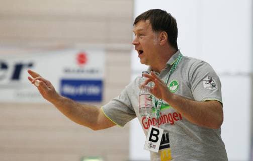 Handball 1. Bundesliga Damen THC - Frisch Auf Göppingen 30.12.18, Bad Langensalza, Handball 1.Bundesliga Damen, Saison 2018 2019, Thüringer Handballclub, THC - Frisch Auf Göppingen im Bild Trainer Aleksandar Knezevic (Göppingen) gibt Anweisungen