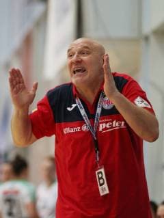 Handball 1. Bundesliga Damen THC - Frisch Auf Göppingen 30.12.18, Bad Langensalza, Handball 1.Bundesliga Damen, Saison 2018 2019, Thüringer Handballclub, THC - Frisch Auf Göppingen im Bild Trainer Herbert Müller (THC)