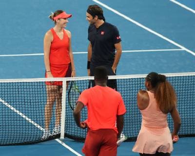 Serena Williams und Frances Tiafoe gratulieren den Siegern Belinda Bencic und Roger Federer, Mixed Double Copyright: xJuergenxHasenkopfx