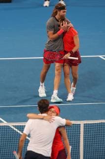 Roger Federer und Belinda Bencic gratulieren Maria Sakkari und Stefanos Tsitsipas zu ihrem Sieg,Jubel,Freude,Emotion ,Mixed Doubles Copyright: xJuergenxHasenkopfx