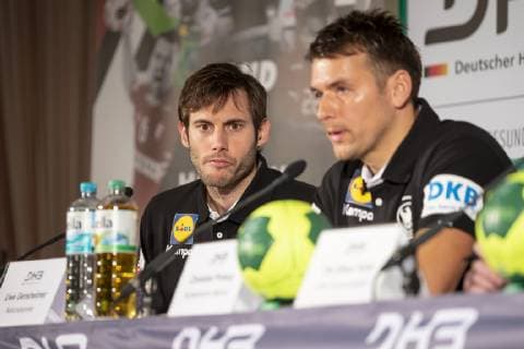 Uwe Gensheimer und Bundestrainer Christian Prokop waehrend der Pressekonferenz. Pressekonferenz des DHB vor dem Start der Weltmeisterschaft, Handball, 03.01.19 Hamburg Hamburg Germany Steigenberger Hotel Treudelberg Copyright: xAgentur54Gradx xFelixxKoenigx