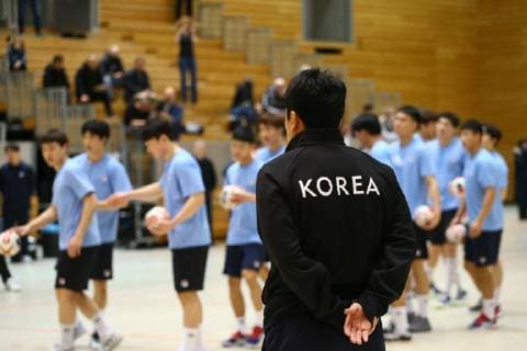 Handball, Herren, Saison 2018 19, Weltmeisterschaft 2019 in Deutschland und Dänemark, öffentliches Training Korea, 04.01.19, Copyright: xMichaelxHundtx xMatthiasxKochx