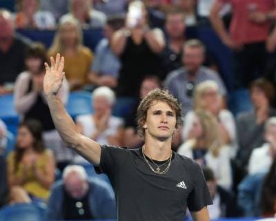 Alexander Zverev winkt und bedankt sich bei den Zuschauer,Fans, Copyright: xJuergenxHasenkopfx