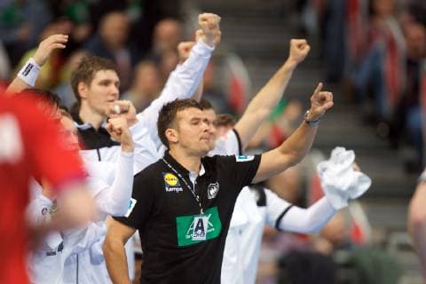 Sport Bilder des Tages Handball Hannover 04.01.2019 testspiel Vorbereitungsspiel Deutschland (GER) - Tschechien (CZE) Christian Prokop (Deutschland, Trainer) Jubel