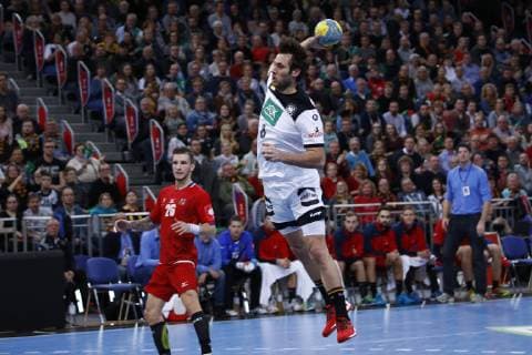 04.01.2019, TUI Arena, Hannover, Laenderspiel, Deutschland (GER) vs Tschechien (CZE), im Bild Uwe Gensheimer (3, GER) beim Torwurf Deutschland (GER) vs Tschechien (CZE)