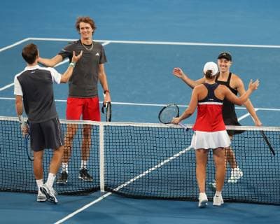 Matthew Ebden und Ashleigh Barty gratulieren den Siegern Angelique Kerber und Alexander Zverev, Mixed Doubles Copyright: xJuergenxHasenkopfx