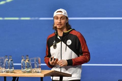 GER, Internationaler DTB Tenniskongress 2019 05.01.2018, Estrel Congress Center, Berlin, GER, Internationaler DTB Tenniskongress 2019 im Bild Niklas Hoefken doziert ueber das Thema Inklusion im Tennistraining