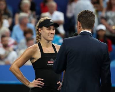 Angelique Kerber gibt ein TV Interview auf dem Platz nach ihrem Sieg Copyright: xJuergenxHasenkopfx