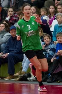 Merle Heidergott (SV Werder Bremen, 3) Freisteller am Ball, Einzelfoto, Spielszene, Aktion, Action, Handball, 2. Bundesliga Frauen, SV Werder Bremen - BSV Sachsen Zwickau,