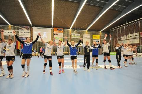 die Bietigheimer Spielerinnen bedaken sich bei den Fans EHF, Handbal, Women, EHF-Cup Grouphase, 05.01.2019, Foto:TBaur Eibner SG BBM Bietigheim vs. Storhamar Handball Elite Bietigheim Copyright: xEIBNER TobiasxBaurx EP_TBR