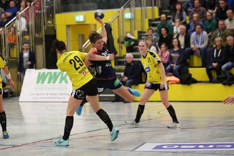 Bildmitte Jurate Zilinskaite ( SG H2Ku Herrenberg) Handball Frauen, HC Roedertal - SG H2Ku Herrenberg, 2.Liga, 05.01.2018 Grossroehrsdorf
