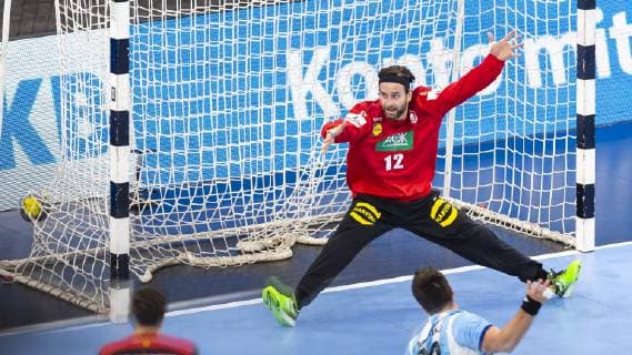 Torhueter Silvio Heinevetter (Nr. 12, Deutschland) kann einen Wurf nicht parieren. Deutschland vs. Argentinien, Handball, Testspiel, 06.01.19 Kiel Schleswig-Holstein Germany Sparkassen-Arena Copyright: xAgentur54Gradx xFelixxKoenigx