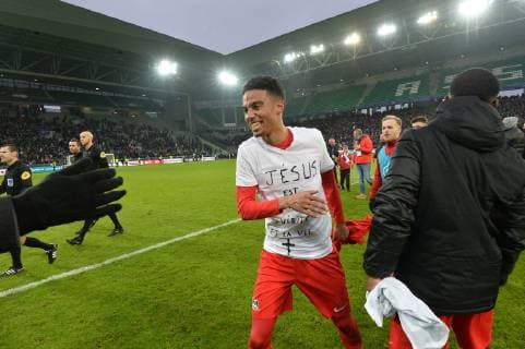 Joie de Florian Milla (andrezieux) et de ses coequipiers FOOTBALL : Andrezieux ASF vs Marseille - 32e Coupe de France - 06 01 2019 CorentinNathan Panoramic 