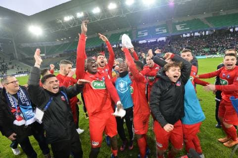 La joie des joueurs (andrezieux) apres la victoire FOOTBALL : Andrezieux ASF vs Marseille - 32e Coupe de France - 06 01 2019 CorentinNathan Panoramic 