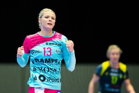 190106 TusSies Metzingens Ewgenija Minevskaja jublar efter mal under en handbollsmatch i EHF Cup mellan Sävehof och TusSies Metzingen den 6 januari 2019 i Partille. Copyright: MICHAELxERICHSEN BB190106ZW021
