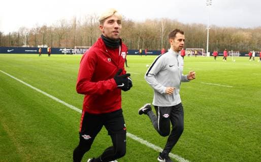 RB Leipzig - Training Fussball Leipzig, 08.01.2019, RBL Trainingszentrum, Fussball, Bundesliga. , RB LEIPZIG - Training. , Im Bild: Kevin Kampl im Einzeltraining mit Fitnesscoach Mark Palmer. ,