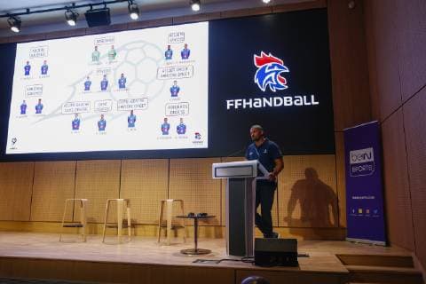 Handball WM, Nationalteam Frankreich Pressekonferenz Kadernominierung Didier Dinart ( Selectionneur Equipe de France ) et sa composition de l equipe de France HANDBALL : Conference de presse de presentation Equipe France pour le Mondial 2019 - 08 01 2019 GwendolineLeGoff Panoramic 