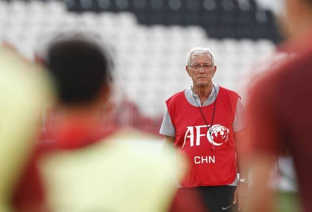 (190110) -- ABU DHABI, Jan. 10, 2019 (Xinhua) -- Head Coach Marcello Lippi of China s national football team attends a training session prior to the 2019 AFC Asian Cup UAE 2019 group C match between China and the Philippines in Abu Dhabi, U.A.E, Jan. 10, 2019. (Xinhua Ding Xu) (SP)UAE-ABU DHABI-SOCCER-AFC ASIAN CUP 2019-GROUP C-CHN-TRAINING SESSION 
