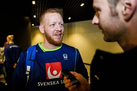 190110 Jim Gottfridsson of Sweden is interviewed by media during a press meeting and practice during the IHF World Handball Championship on January 10, 2019 in Copenhagen. Photo: Ludvig Thunman BILDBYRN kod LT 35572 Copyright: LUDVIGxTHUNMAN BB190110LT002