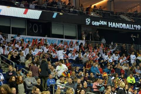 Handball, Herren, Weltmeisterschaft 2019 in Deutschland und Dänemark, Eröffnungsspiel, Deutschland - Korea, Fans der Mannschaft von Korea vor dem Spiel, 10.01.19, Copyright: xMichaelxHundtx xMatthiasxKochx