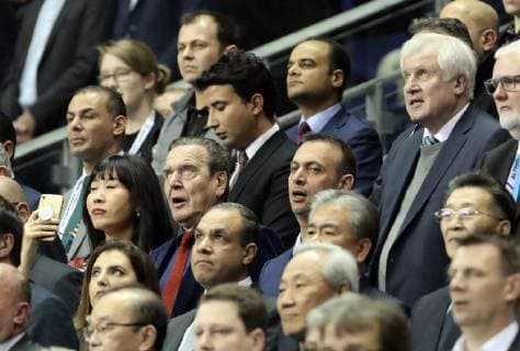 Ex Kanzler Gerhard Schröder nebst Frau, Bob Hanning, Horst Seehofer bei der Eröffnungszeremonie Handball Weltmeisterschaft WM Herren Saison 2018 2019 10.01.2019 DHB GER Deutschland vs. Korea