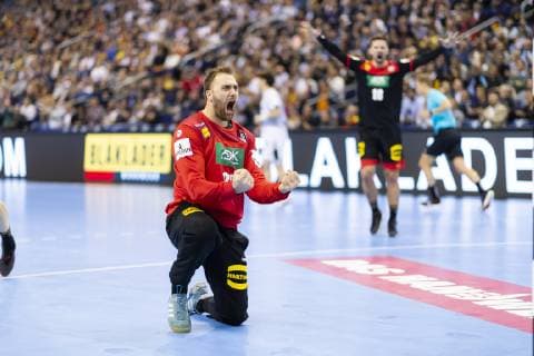 Torhueter Andreas Wolff (Nr. 33, Deutschland) freut sich nach einer Parade. Korea vs. Deutschland, Vorrunde, Handball, IHF Handball Weltmeisterschaft, 10.01.19 Berlin Berlin Germany Mercedes-Benz-Arena Copyright: xAgentur54Gradx xFelixxKoenigx