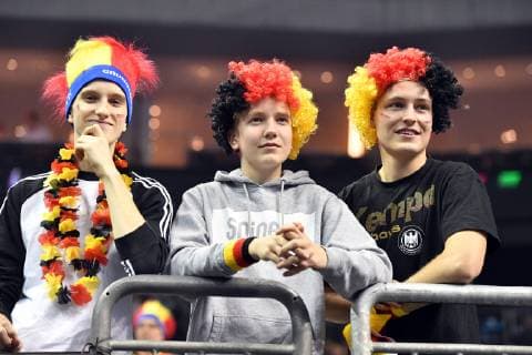Deutscxhe Fans mit Kopfschmuck Korea-Deutschland Korea-Germany IHF Handball Weltmeisterschaft 2019, Hanball World Championship WM Weltmeisterschaft 2019, Herren, Männer, Maenner, men, Handball, Deutschland, Germany, Vorrunde, Gruppe A, group A Berlin, 10.1.2019