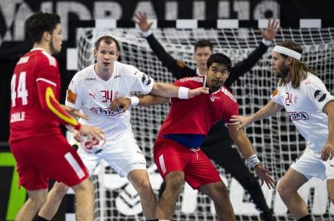 January 10, 2019 - Copenhagen, Denmark - Aaron Codina, Chile, Simon Hald (34), Denmark, Victor Donoso (77), Chile, Mikkel Hansen (24), Denmark fighting for the ball in the group C handball match between Denmark and Chile in Royal Arena in Copenhagen, Denmark during the 2019 IHF Handball World Championship WM Weltmeisterschaft in Germany Denmark. Handball 2019: Denmark 0:0 Chile - ZUMAm173 20190110_zsp_m173_004 Copyright: xLarsxMoellerx