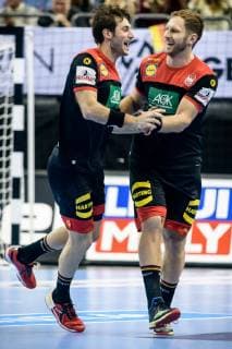 Deutschland vs Korea, Handball Weltmeisterschaft 2019, 10.01.2019 Uwe Gensheimer (GER 3) und Steffen Weinhold (re - GER 17) beim Spiel zwischen Deutschland und Korea bei der Handball Weltmeisterschaft in Berlin am 10.01.2019, , Berlin BER Germany Mercedes-Benz-Arena