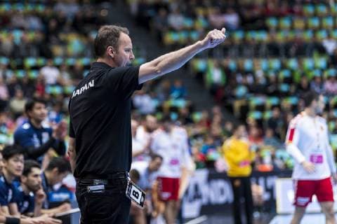 Muenchen, Deutschland 11. Januar 2019: WM 2019 Männer - Gruppe B - Japan vs. Mazedonien Trainer Dagur Sigurdsson (Japan) Gestik Geste gestikuliert Muenchen Olympiahalle Bayern Deutschland