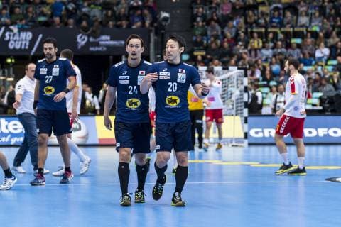 Muenchen, Deutschland 11. Januar 2019: WM 2019 Männer - Gruppe B - Japan vs. Mazedonien v.li. Hiroyasu Tamakawa (Japan), Hiroki Shida (Japan), Jin Watanabe (Japan) Muenchen Olympiahalle Bayern Deutschland